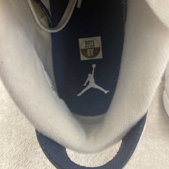 Air Jordan 6 Retro (GS) White/Midnight Navy - Size 6Y - Picture 8 of 12